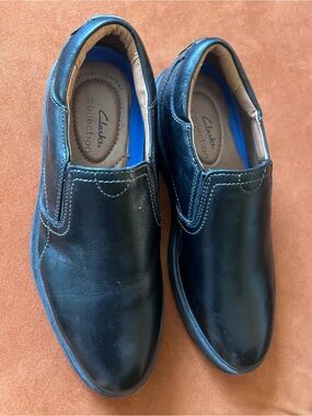 Clarks Men's Black Slip-On Leather Loafers